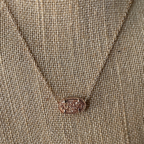 Kendra Scott Elisa Rose Gold Pendant Necklace in Rose Gold Drusy - Picture 3 of 7
